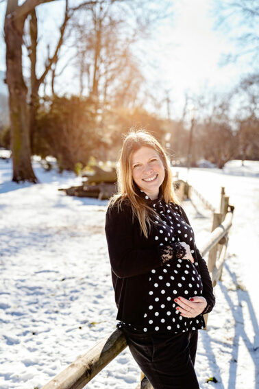 Familienshooting Mama Sohn im Hofgarten Düsseldorf im Schnee